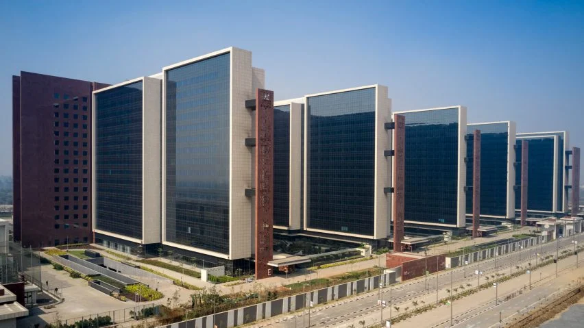 Morphogenesis Finishes World's Largest Office Building In India