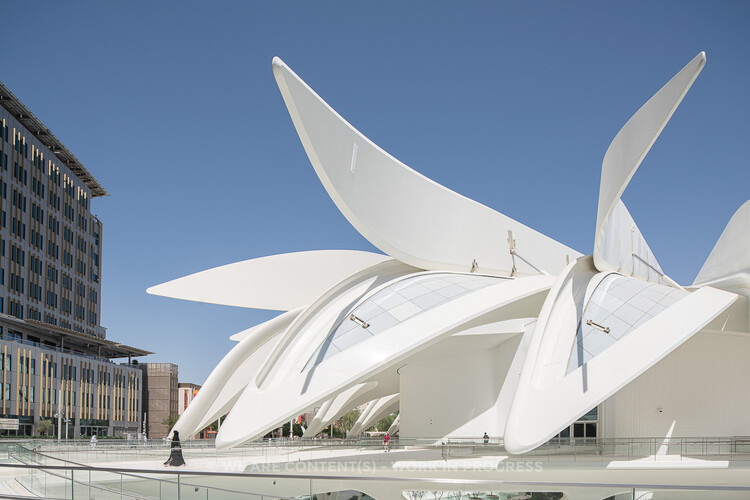 Santiago Calatrava Acquires Leonardo Da Vinci Lifetime Achievement Award For Design At Florence Biennale